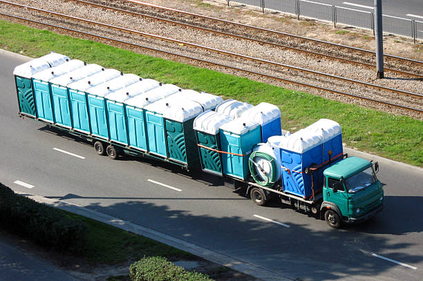 Best Portable restroom trailer rental  in Willoughby, OH